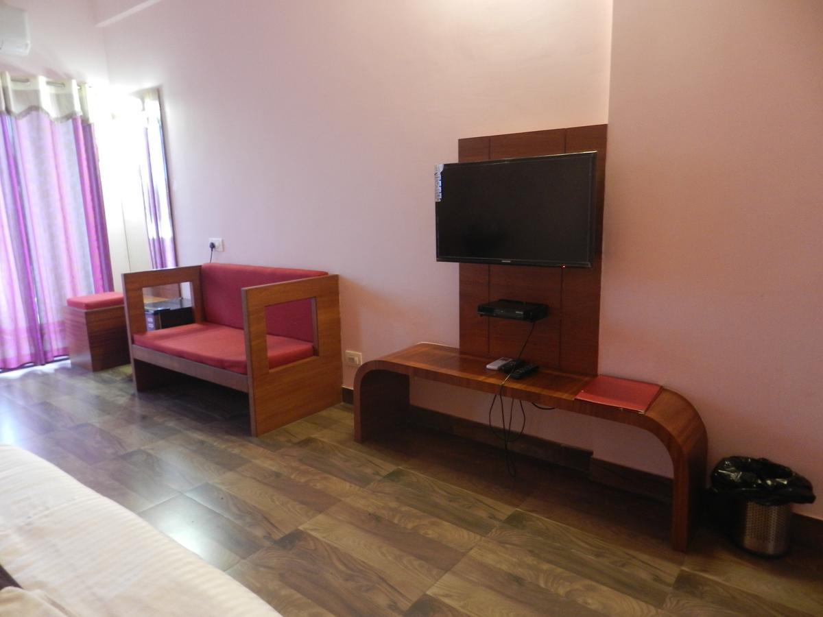Park Hotel And Resort Kaglipur Dış mekan fotoğraf
