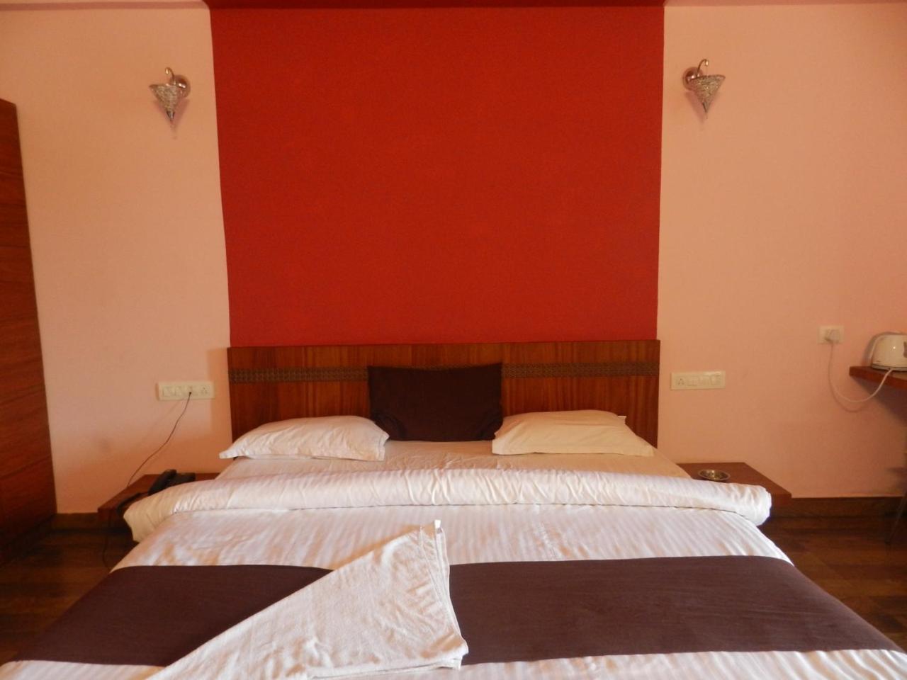 Park Hotel And Resort Kaglipur Dış mekan fotoğraf